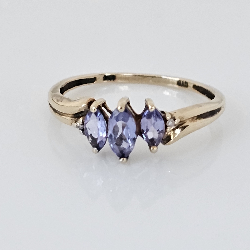 Solid 10K Gold Marquise Cut Genuine Tanzanite & Diamond Ring Size 7